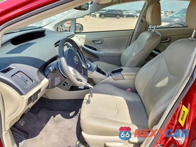 Zdjęcie 7 z 12 samochodu: 2012 TOYOTA PRIUS THREE VIN:JTDKN3DU7C1539030 - miniatura