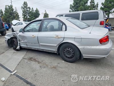 Drugie zdjęcie samochodu z przodu: 2002 HYUNDAI SONATA BASE VIN:KMHWF25S32A681777 - miniatura