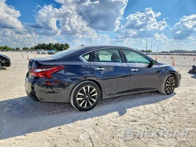 Trzecie zdjęcie samochodu z tyłu: 2018 NISSAN ALTIMA 2.5 SV VIN:1N4AL3AP4JC238626 - miniatura