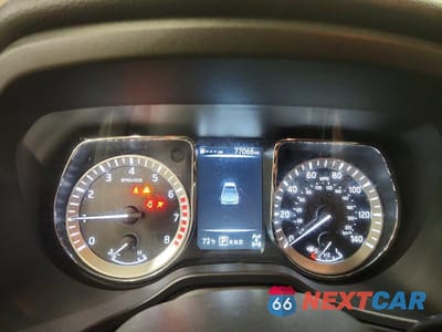 Zdjęcie 9 z 12 samochodu: 2018 NISSAN TITAN SV VIN:1N6AA1E59JN534689 - miniatura