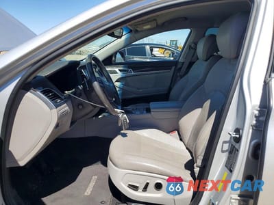 Zdjęcie 7 z 13 samochodu: 2018 GENESIS G80 3.8 VIN:KMHGN4JE7JU271080 - miniatura