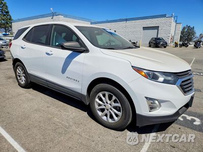 Czwarte zdjęcie samochodu z boku: 2019 CHEVROLET EQUINOX LS VIN:3GNAXHEV6KS606327 - miniatura