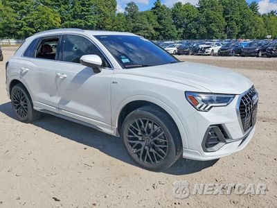 Czwarte zdjęcie samochodu z boku: 2020 AUDI Q3 PREMIUM PLUS S-LINE VIN:WA1EECF3XL1125316 - miniatura