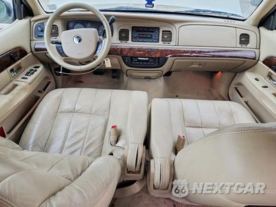 Zdjęcie 8 z 12 samochodu: 2006 MERCURY GRAND MARQUIS LS VIN:2MEFM75V26X631109 - miniatura