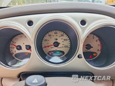 Zdjęcie 9 z 13 samochodu: 2002 CHRYSLER PT CRUISER LIMITED VIN:3C8FY68B22T340492 - miniatura