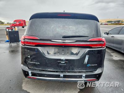 Zdjęcie 6 z 13 samochodu: 2023 CHRYSLER PACIFICA HYBRID LIMITED VIN:2C4RC1S7XPR542110 - miniatura