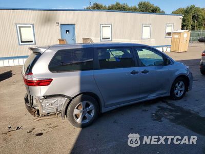 Trzecie zdjęcie samochodu z tyłu: 2018 TOYOTA SIENNA L VIN:5TDZZ3DC6JS959503 - miniatura