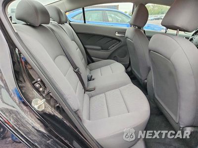 Zdjęcie 10 z 12 samochodu: 2017 KIA FORTE LX VIN:3KPFK4A71HE159930 - miniatura