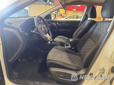 Zdjęcie 7 z 13 samochodu: 2017 NISSAN ROGUE SPORT SV VIN:JN1BJ1CR3HW136432 - miniatura