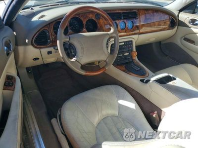 Zdjęcie 8 z 12 samochodu: 1997 JAGUAR XK8 VIN:SAJGX2748VC014475 - miniatura