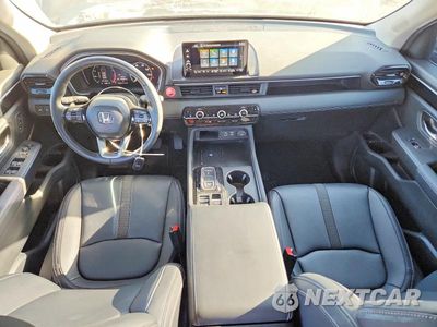 Zdjęcie 8 z 12 samochodu: 2025 HONDA PILOT EXL VIN:5FNYG2H45SB032254 - miniatura