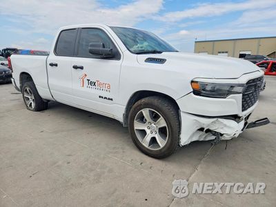 Czwarte zdjęcie samochodu z boku: 2025 RAM 1500 TRADESMAN VIN:1C6SRECGXSN723162 - miniatura