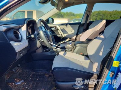 Zdjęcie 7 z 12 samochodu: 2017 TOYOTA RAV4 XLE VIN:2T3WFREV8HW402938 - miniatura