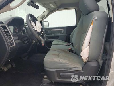 Zdjęcie 7 z 13 samochodu: 2014 RAM 1500 ST VIN:3C6JR7AT5EG115330 - miniatura