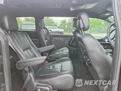 Zdjęcie 11 z 13 samochodu: 2018 DODGE GRAND CARAVAN GT VIN:2C4RDGEG5JR145276 - miniatura