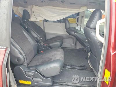 Zdjęcie 11 z 13 samochodu: 2014 TOYOTA SIENNA SPORT VIN:5TDXK3DC9ES427504 - miniatura