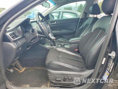 Zdjęcie 7 z 12 samochodu: 2020 KIA OPTIMA S VIN:5XXGT4L36LG403079 - miniatura