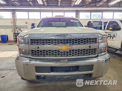Piąte zdjęcie samochodu w środku: 2019 CHEVROLET SILVERADO K2500 HEAVY DUTY VIN:2GC2KREG7K1222961 - miniatura