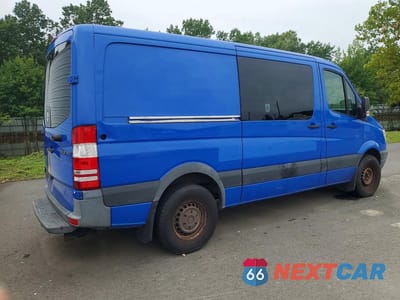 Trzecie zdjęcie samochodu z tyłu: 2011 FREIGHTLINER SPRINTER 2500 DELIVERY VAN VIN:WDYPE7CC6B5570559 - miniatura