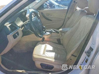 Zdjęcie 7 z 12 samochodu: 2013 BMW 328 I SULEV VIN:WBA3C1C59DF436055 - miniatura