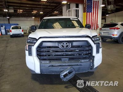 Piąte zdjęcie samochodu w środku: 2025 TOYOTA TUNDRA DOUBLE CAB SR5 VIN:5TFLA5GD3SX004103 - miniatura