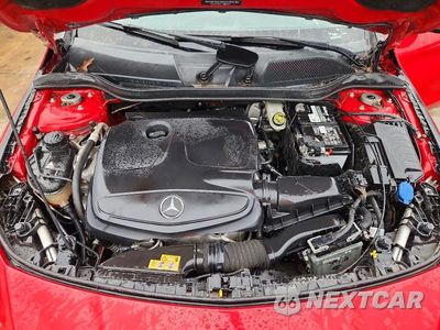 Zdjęcie 11 z 12 samochodu: 2018 MERCEDES-BENZ CLA 250 VIN:WDDSJ4EB4JN580824 - miniatura