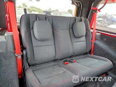 Zdjęcie 10 z 13 samochodu: 2020 JEEP WRANGLER RUBICON VIN:1C4HJXCN2LW323287 - miniatura