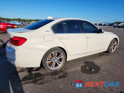 Trzecie zdjęcie samochodu z tyłu: 2018 BMW 3ER 330E VIN:WBA8E1C53JA177927 - miniatura