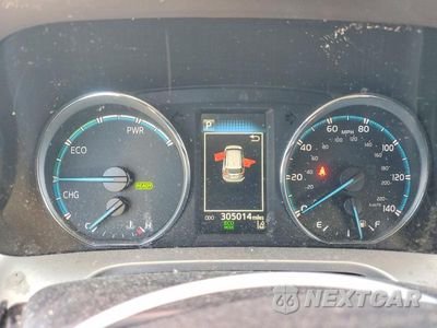 Zdjęcie 9 z 13 samochodu: 2017 TOYOTA RAV4 HYBRID XLE VIN:JTMRJREV1HD116017 - miniatura