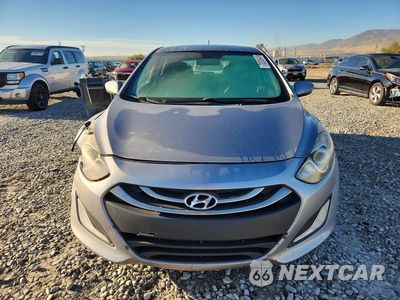 Piąte zdjęcie samochodu w środku: 2015 HYUNDAI ELANTRA GT BASE VIN:KMHD35LHXFU238202 - miniatura