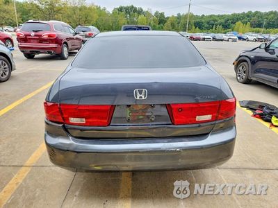 Zdjęcie 6 z 13 samochodu: 2005 HONDA ACCORD LX VIN:1HGCM56425A031116 - miniatura