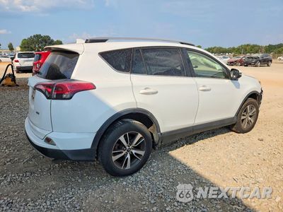 Trzecie zdjęcie samochodu z tyłu: 2018 TOYOTA RAV4 XLE VIN:JTMWFREV8JD120463 - miniatura