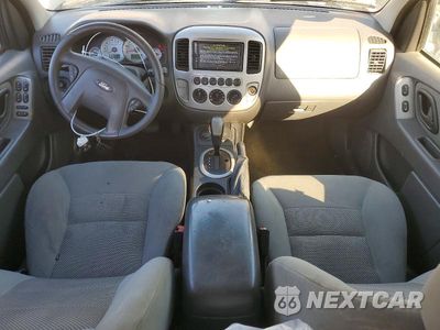 Zdjęcie 8 z 14 samochodu: 2007 FORD ESCAPE HEV VIN:1FMCU59H97KA93148 - miniatura