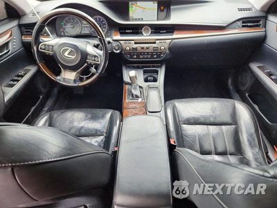Zdjęcie 8 z 12 samochodu: 2016 LEXUS ES 350 VIN:JTHBK1GG1G2214083 - miniatura