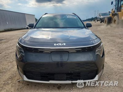 Piąte zdjęcie samochodu w środku: 2024 KIA NIRO WIND VIN:KNDCR3L11R5102562 - miniatura