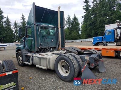 Drugie zdjęcie samochodu z przodu: 2018 MACK CXU612 SEMI TRUCK VIN:1M1AW01X7JM010629 - miniatura