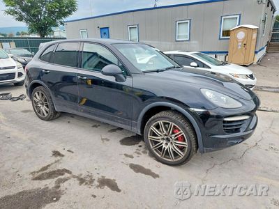 Czwarte zdjęcie samochodu z boku: 2012 PORSCHE CAYENNE TURBO VIN:WP1AC2A20CLA84541 - miniatura