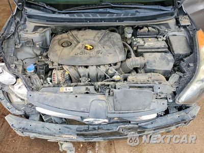 Zdjęcie 11 z 12 samochodu: 2013 HYUNDAI ELANTRA GLS VIN:5NPDH4AE5DH222201 - miniatura