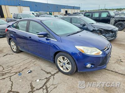 Czwarte zdjęcie samochodu z boku: 2012 FORD FOCUS SEL VIN:1FAHP3H29CL104744 - miniatura