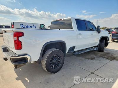 Trzecie zdjęcie samochodu z tyłu: 2024 CHEVROLET SILVERADO K2500 HEAVY DUTY LT VIN:1GC1YNEY2RF336137 - miniatura