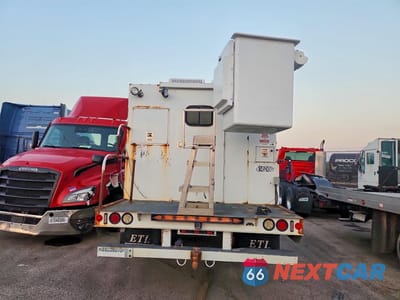 Zdjęcie 6 z 13 samochodu: 2013 FORD F550 SUPER DUTY BUCKET TRUCK VIN:1FDUF5GTXDEA62555 - miniatura