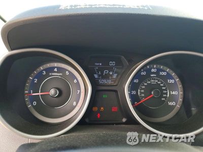 Zdjęcie 9 z 12 samochodu: 2016 HYUNDAI ELANTRA SE VIN:KMHDH4AE7GU511649 - miniatura