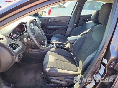Zdjęcie 7 z 12 samochodu: 2016 DODGE DART SXT VIN:1C3CDFBB7GD629720 - miniatura