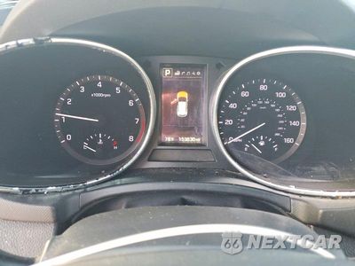 Zdjęcie 9 z 13 samochodu: 2017 HYUNDAI SANTA FE SE ULTIMATE VIN:KM8SR4HF4HU200006 - miniatura