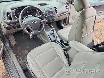 Zdjęcie 8 z 13 samochodu: 2015 KIA FORTE KOUP EX VIN:KNAFX6A8XF5377585 - miniatura