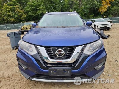 Piąte zdjęcie samochodu w środku: 2018 NISSAN ROGUE SV VIN:KNMAT2MV5JP559100 - miniatura