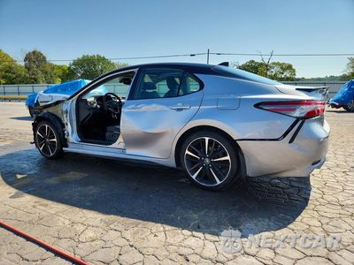 Drugie zdjęcie samochodu z przodu: 2019 TOYOTA CAMRY XSE VIN:4T1B61HK6KU238669 - miniatura