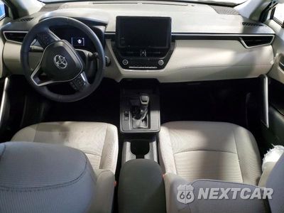 Zdjęcie 8 z 14 samochodu: 2026 TOYOTA COROLLA CROSS LE VIN:7MUCAABG3TV151383 - miniatura