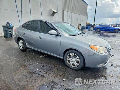 Czwarte zdjęcie samochodu z boku: 2010 HYUNDAI ELANTRA GLS VIN:KMHDU4AD9AU181846 - miniatura