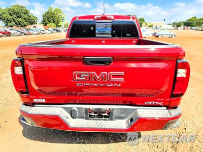 Zdjęcie 6 z 12 samochodu: 2024 GMC CANYON AT4 VIN:1GTP6DEK6R1287592 - miniatura